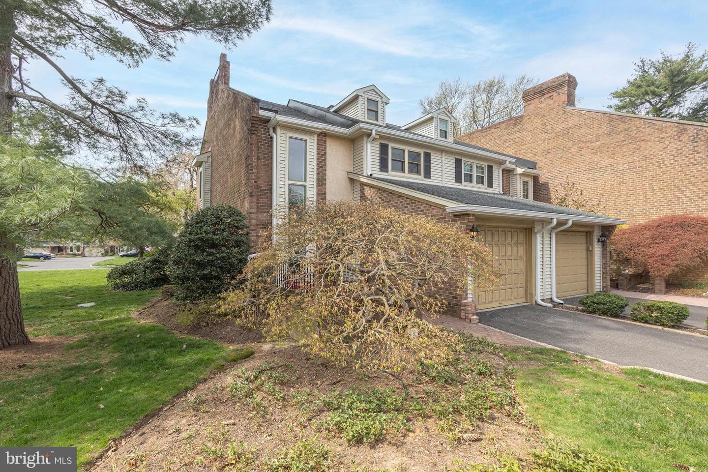 18 Sutphin Pines photo 38