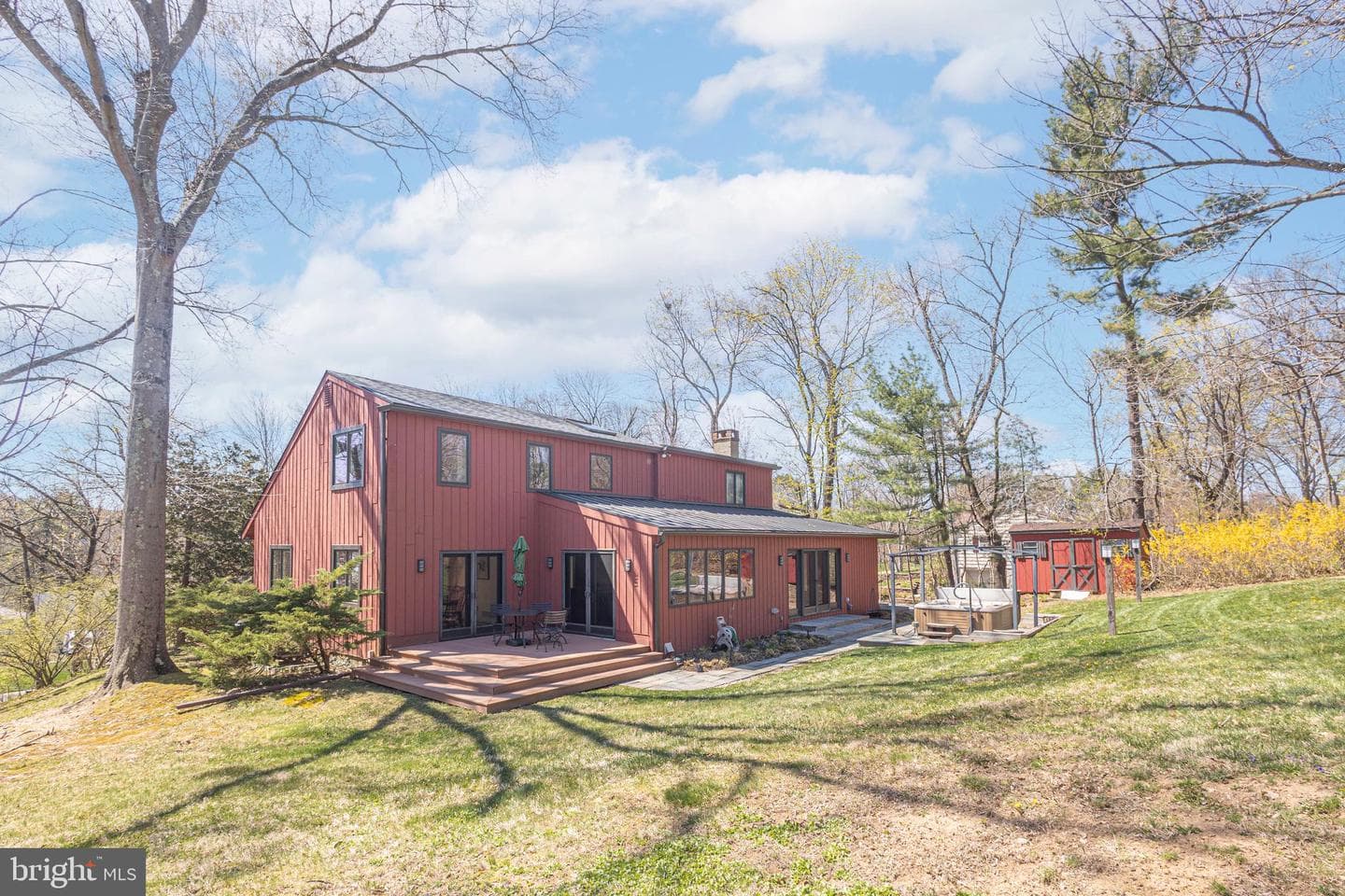 101 Rogers Road photo 52