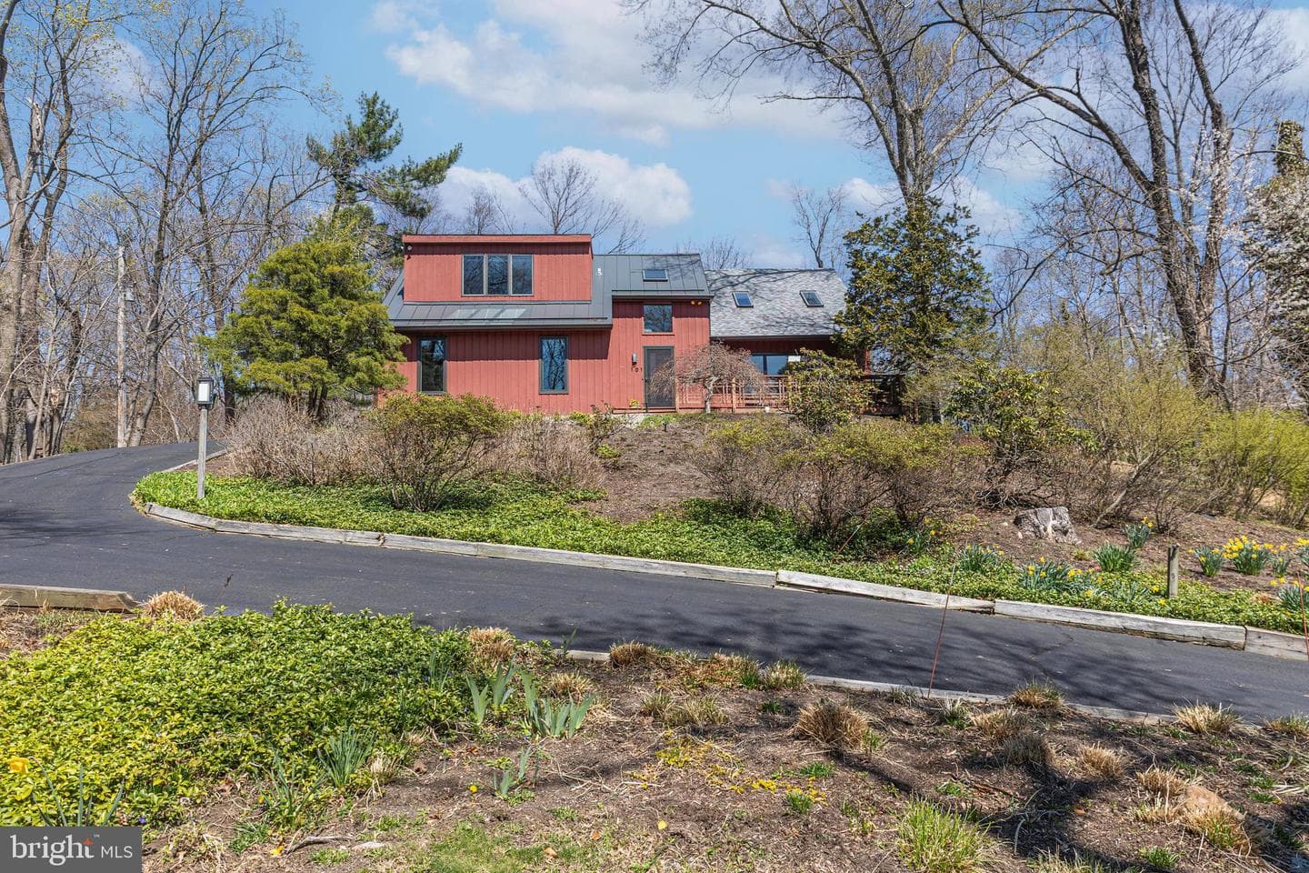 101 Rogers Road photo 56