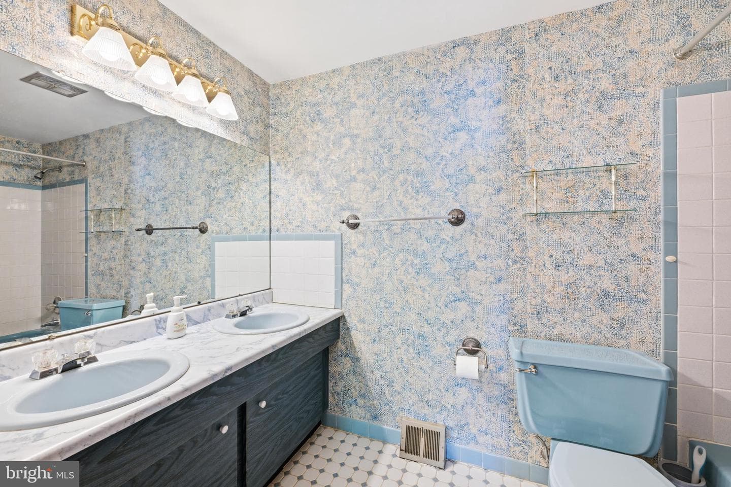 1708 Triumphe Way photo 29