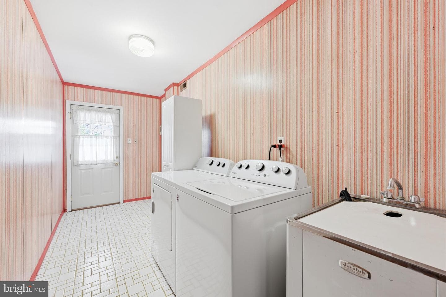 1708 Triumphe Way photo 36