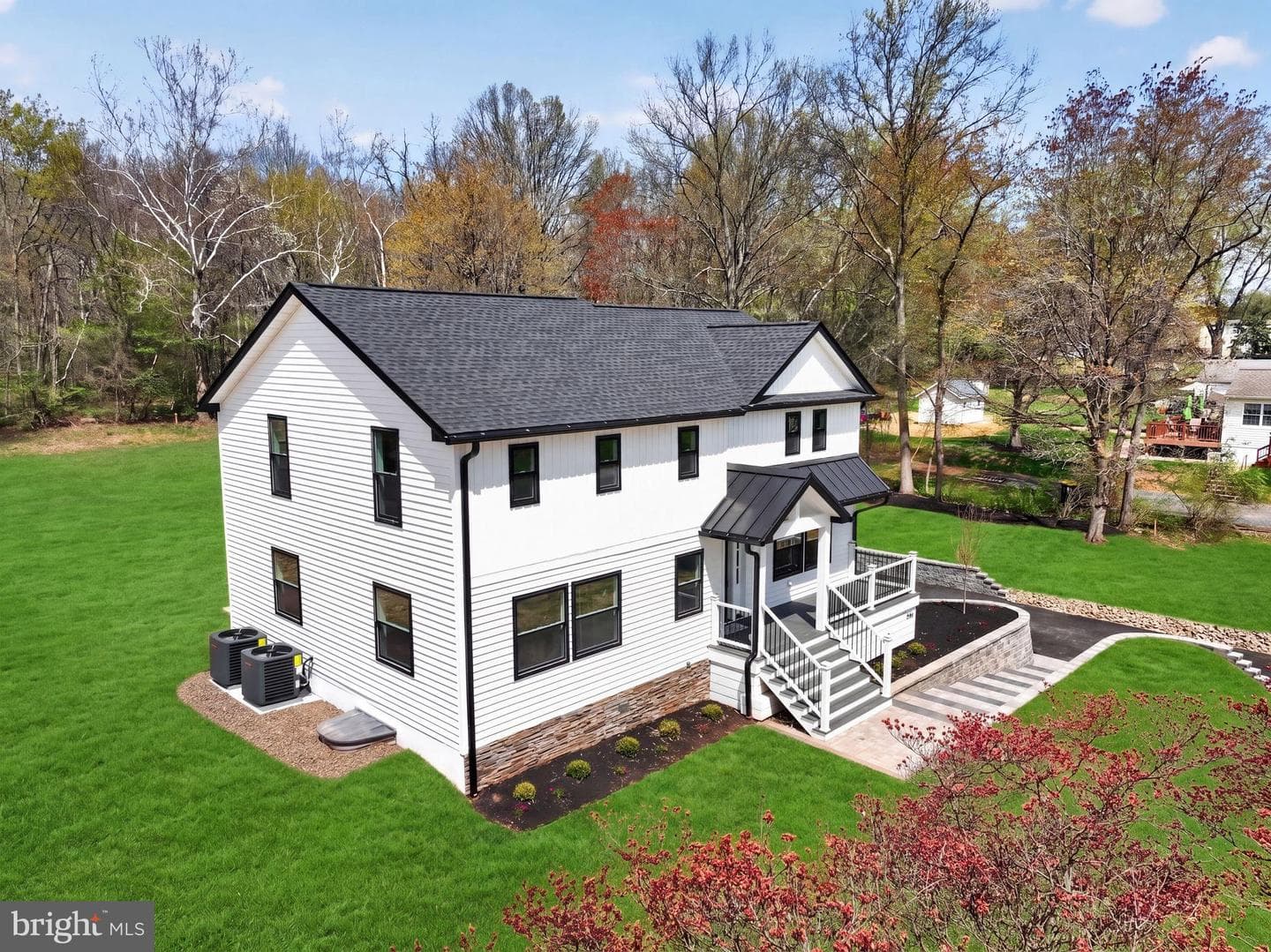 536 Taylor Avenue photo 4