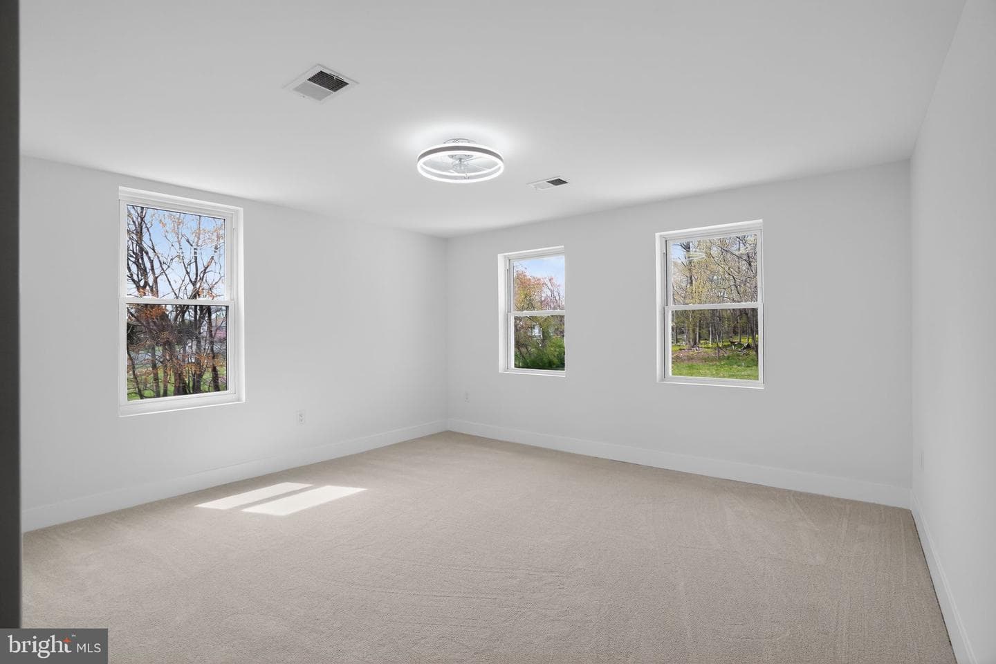 536 Taylor Avenue photo 45