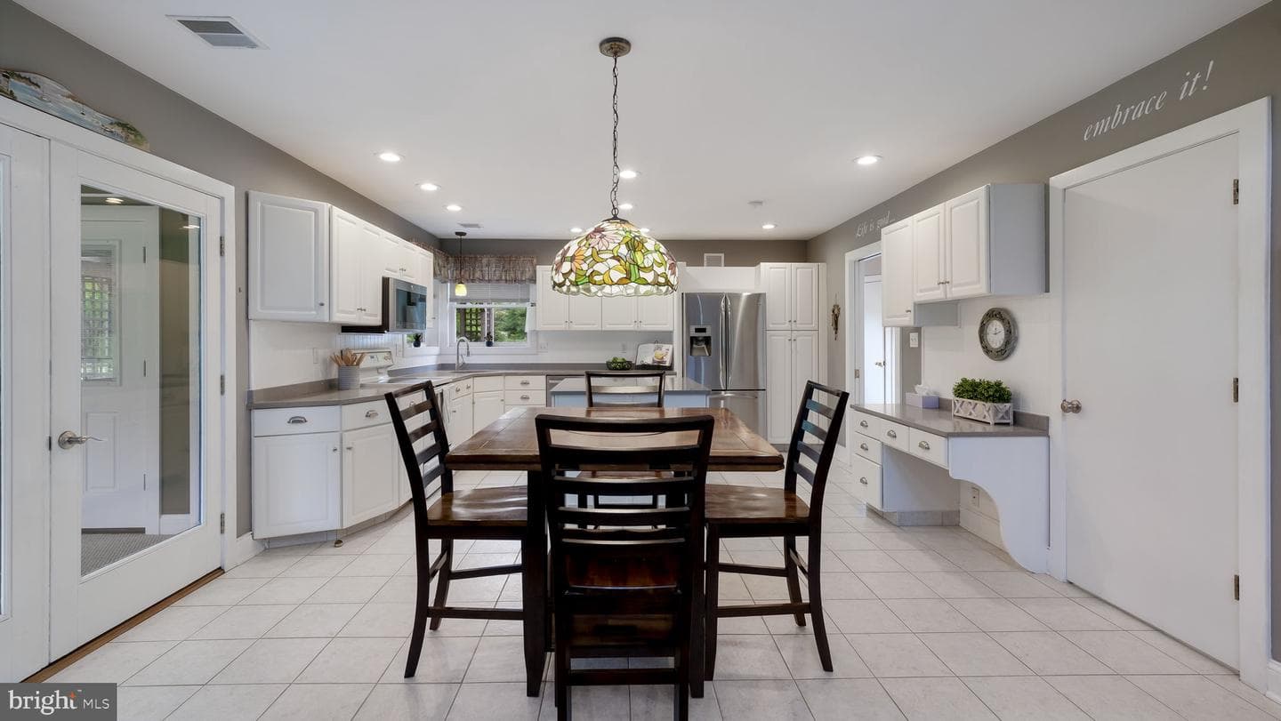 108 Clarion Drive photo 11