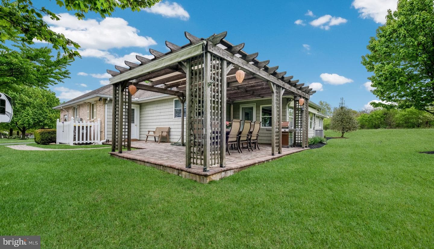 108 Clarion Drive photo 26