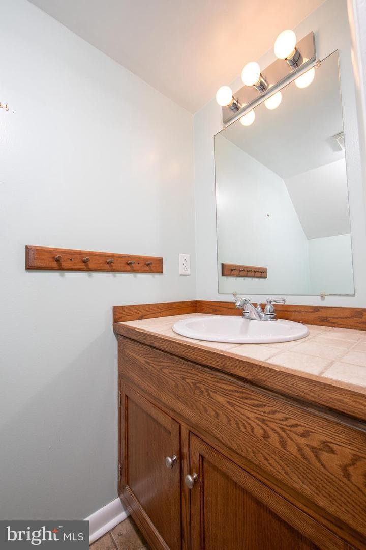 225 Cedar Drive photo 18