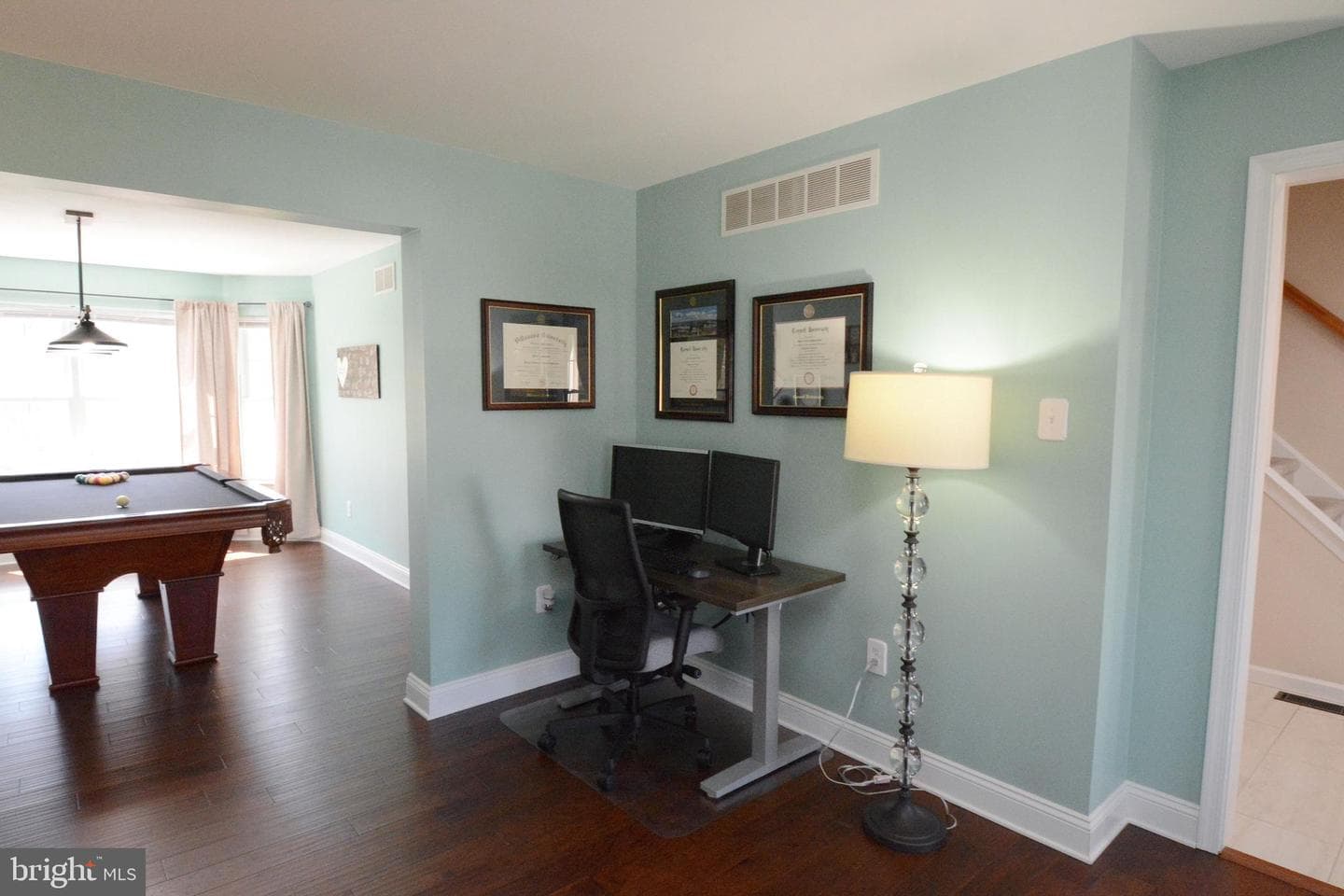 2054 Valley View Drive photo 10