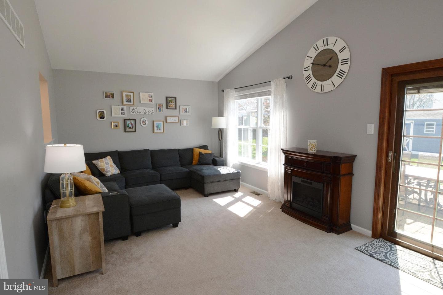 2054 Valley View Drive photo 25