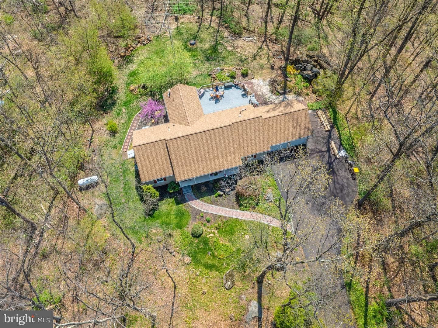 2135 Sterners Road photo 12