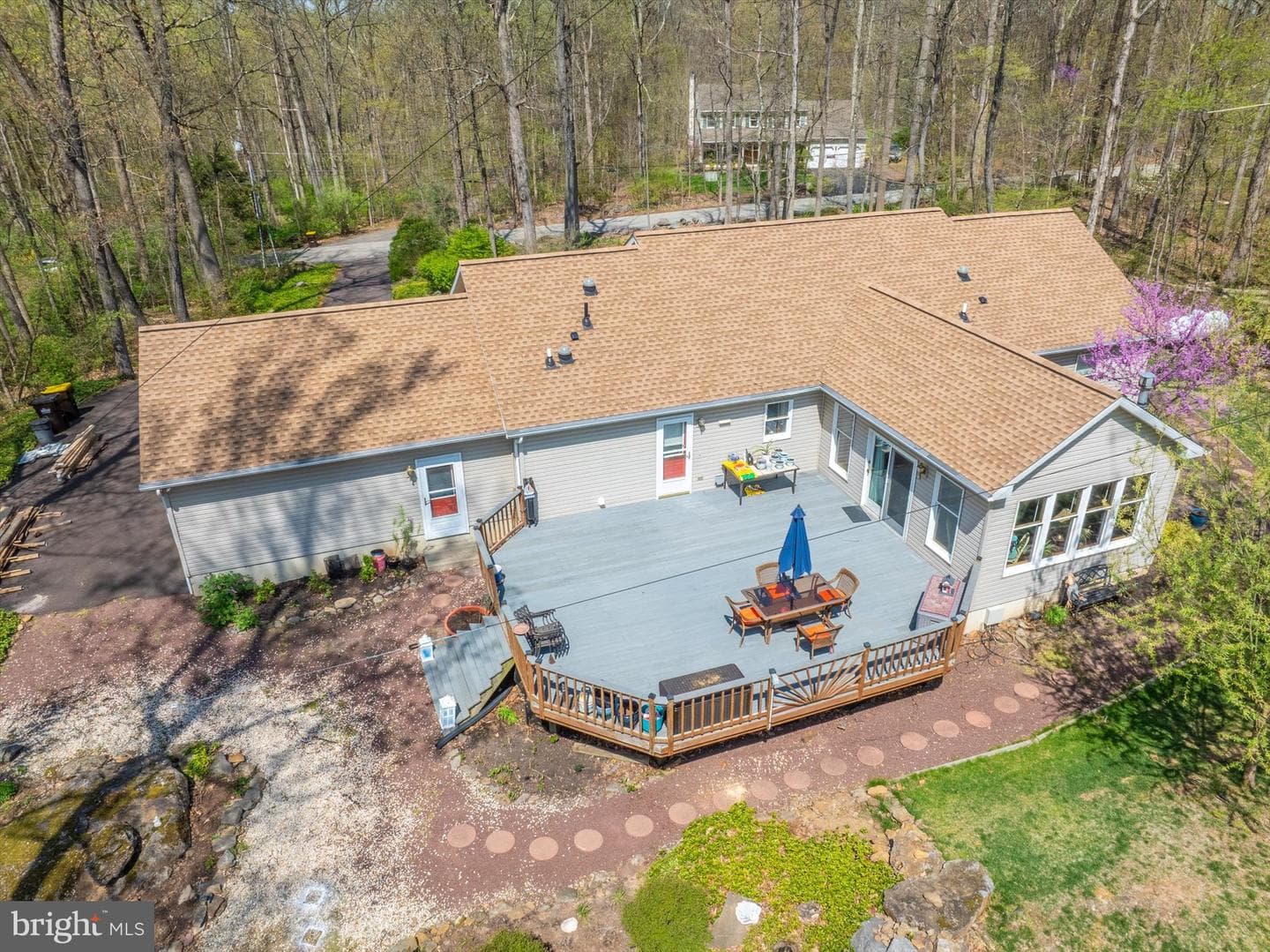 2135 Sterners Road photo 13