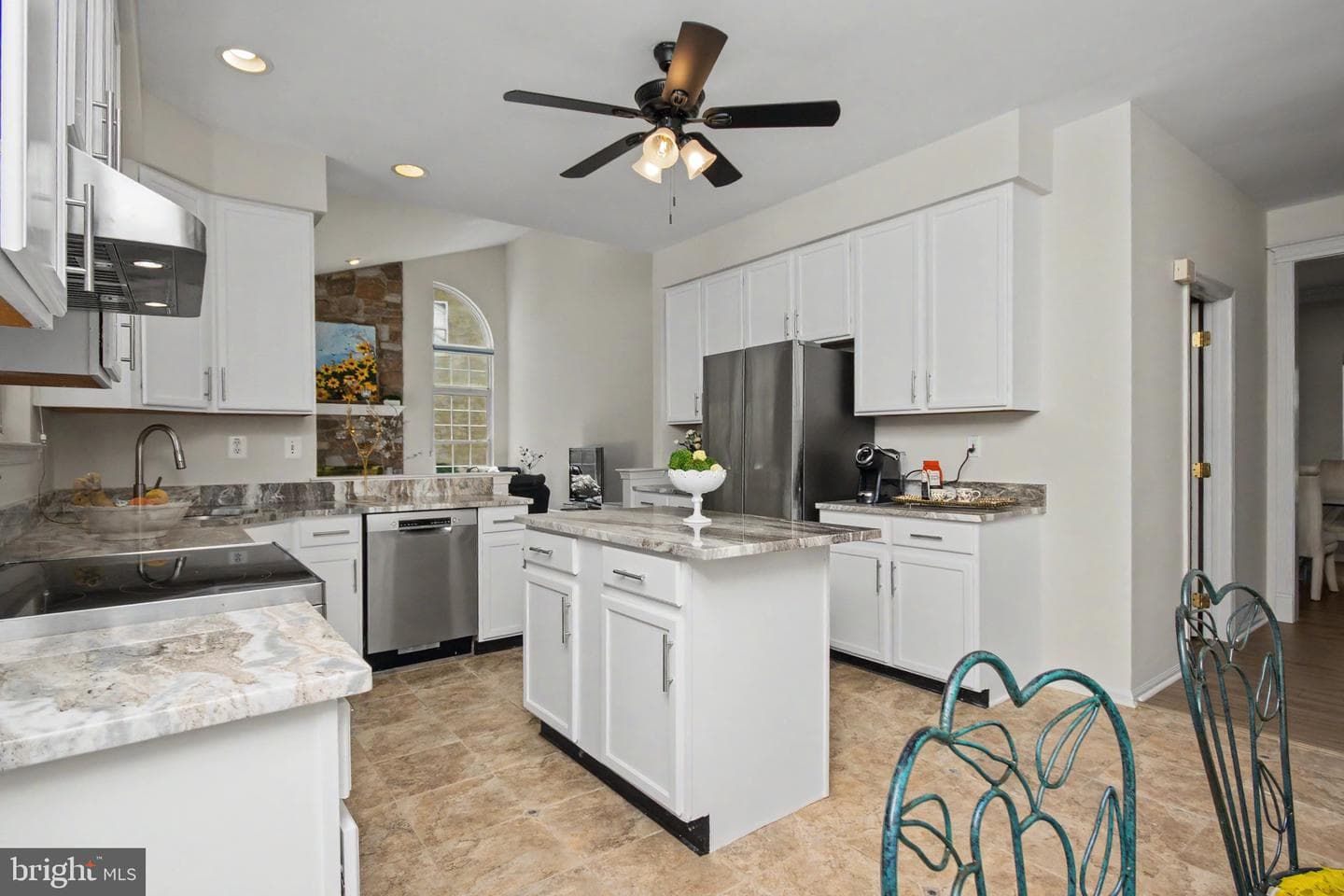 3805 E Brandon Way photo 26