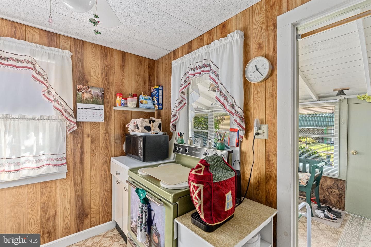 1285 Nursery Road #cabin 5 photo 18