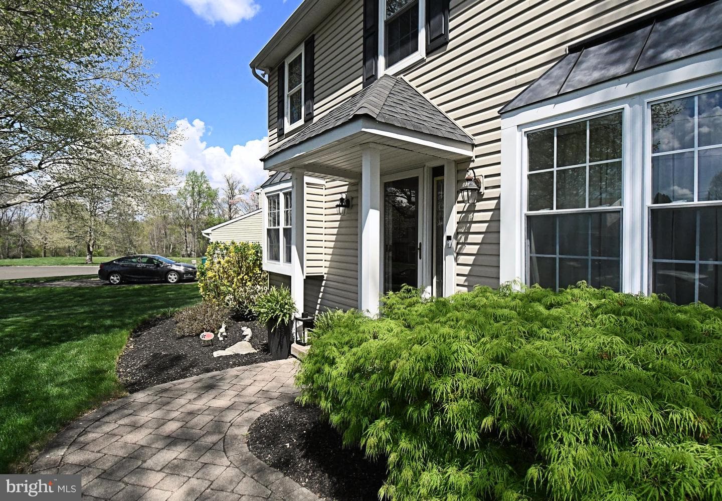 235 Argyle Road photo 4