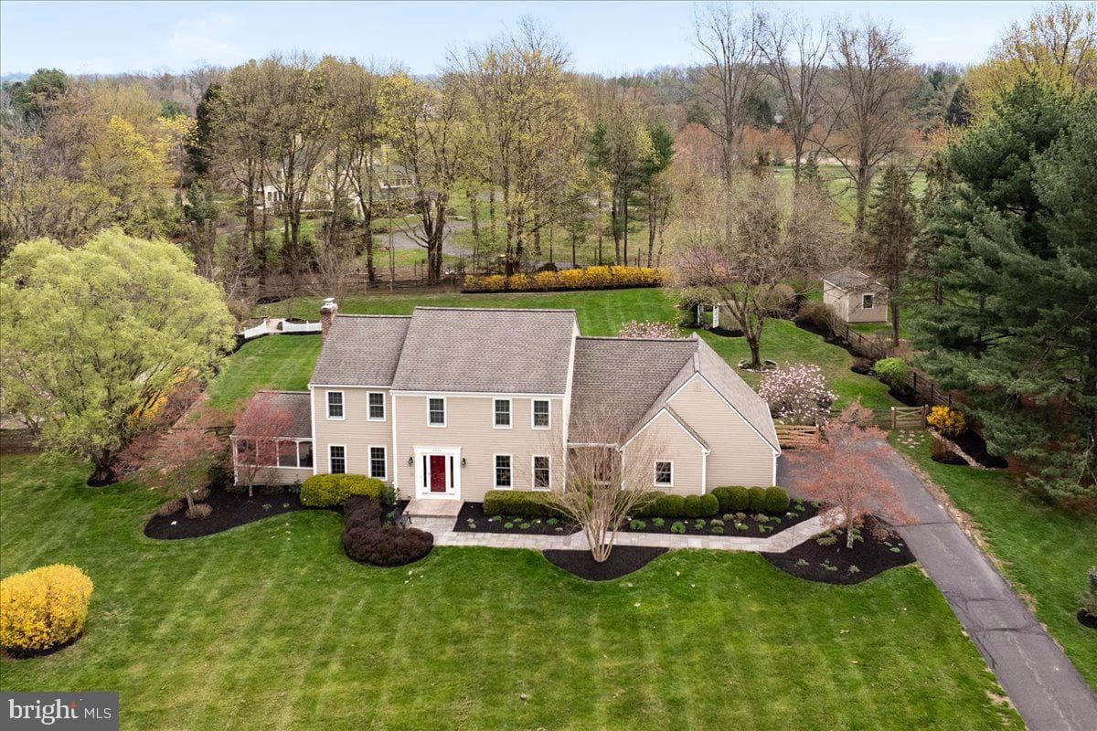 5693 Cottageville