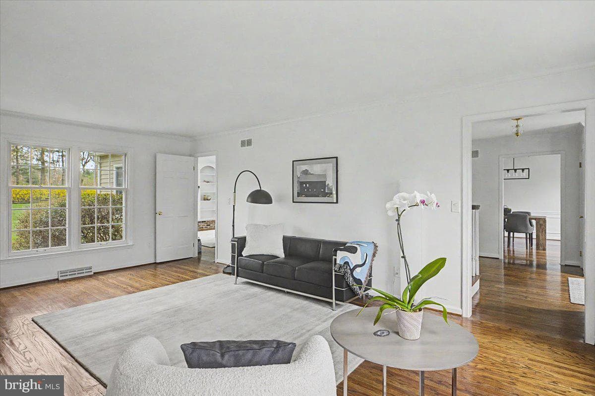5693 Cottageville photo 28