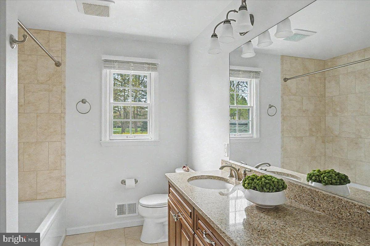 5693 Cottageville photo 43