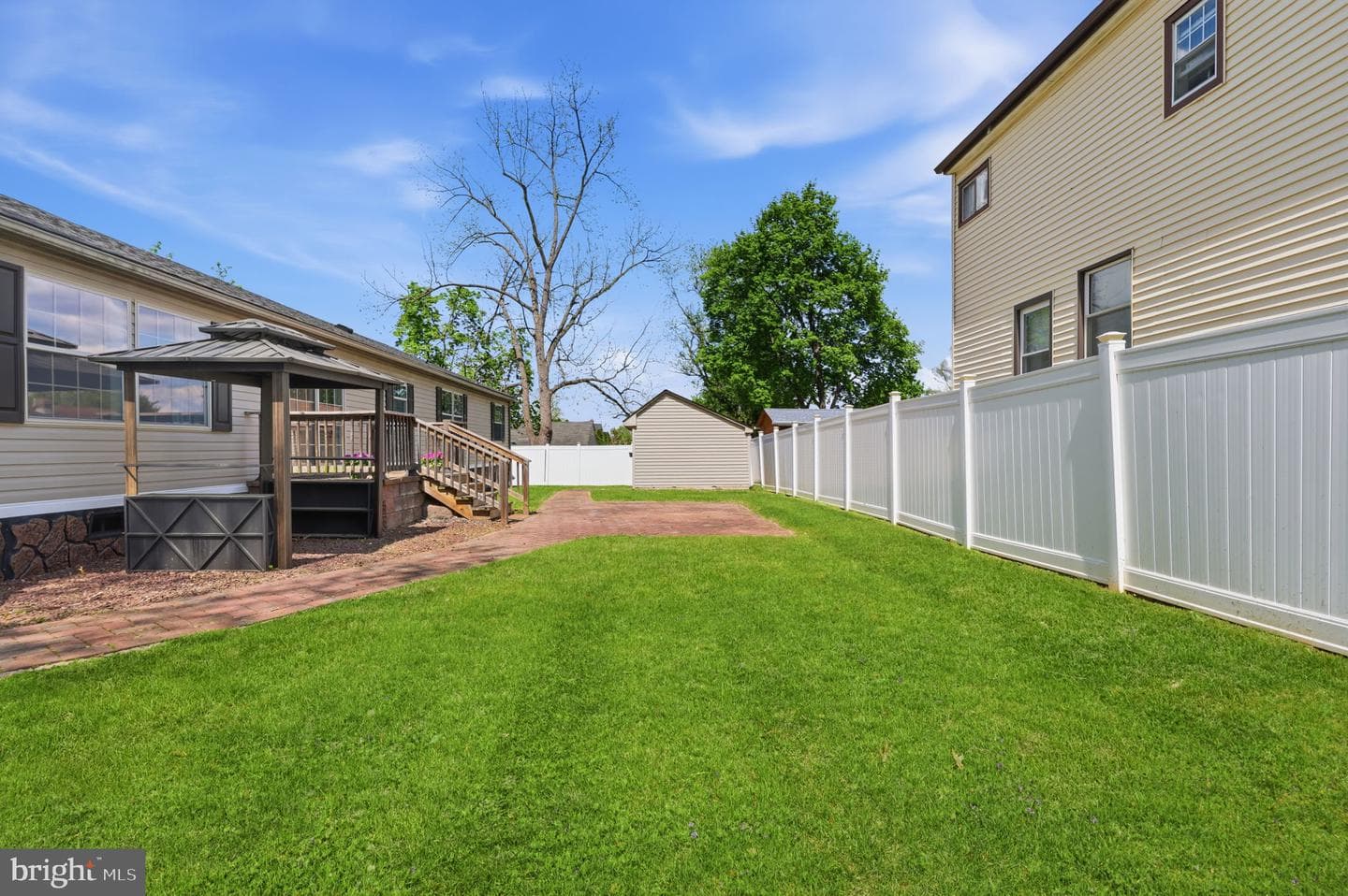 1137 Second Avenue photo 31