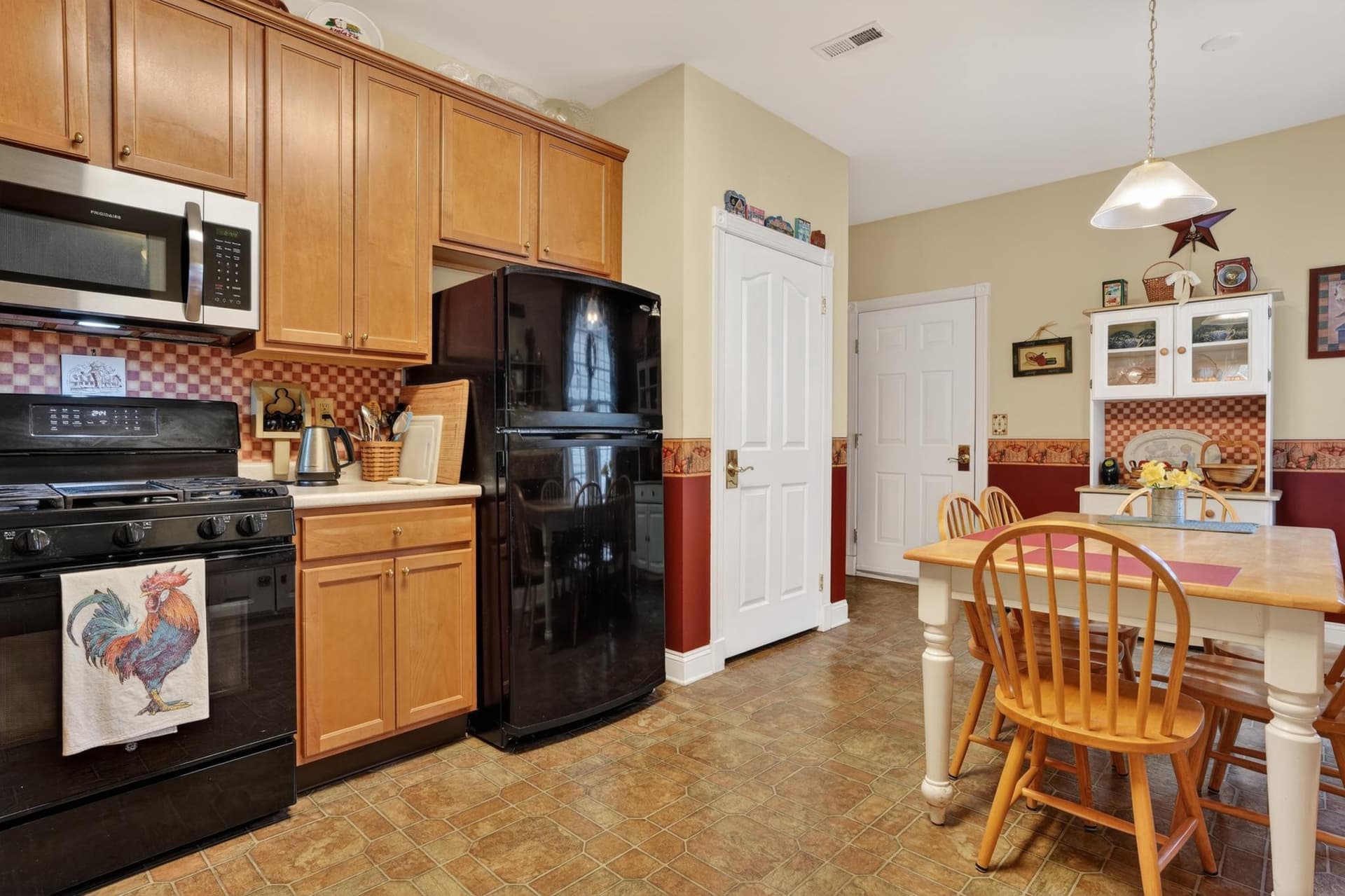 134 Devonshire Way photo 15