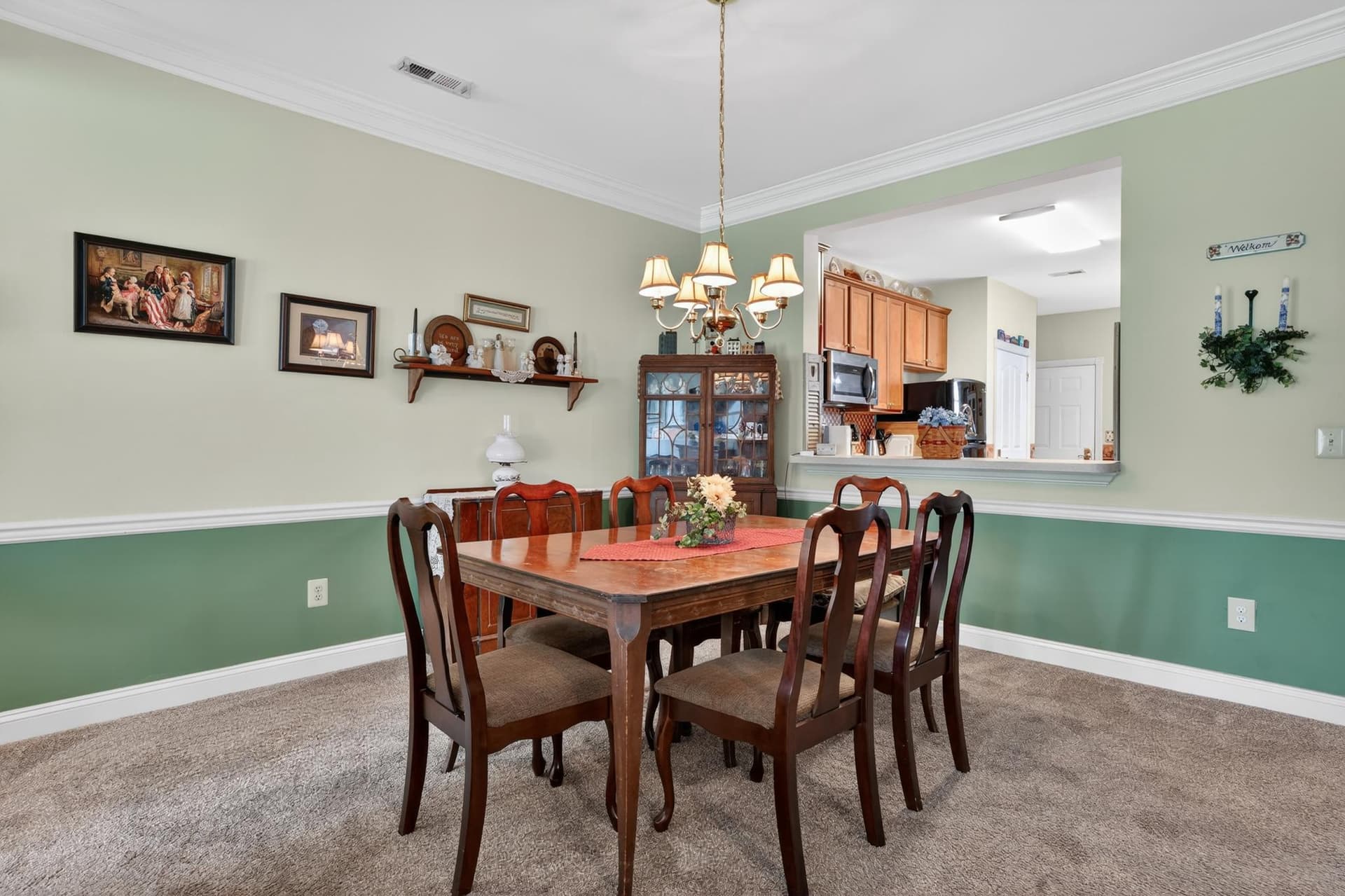 134 Devonshire Way photo 24