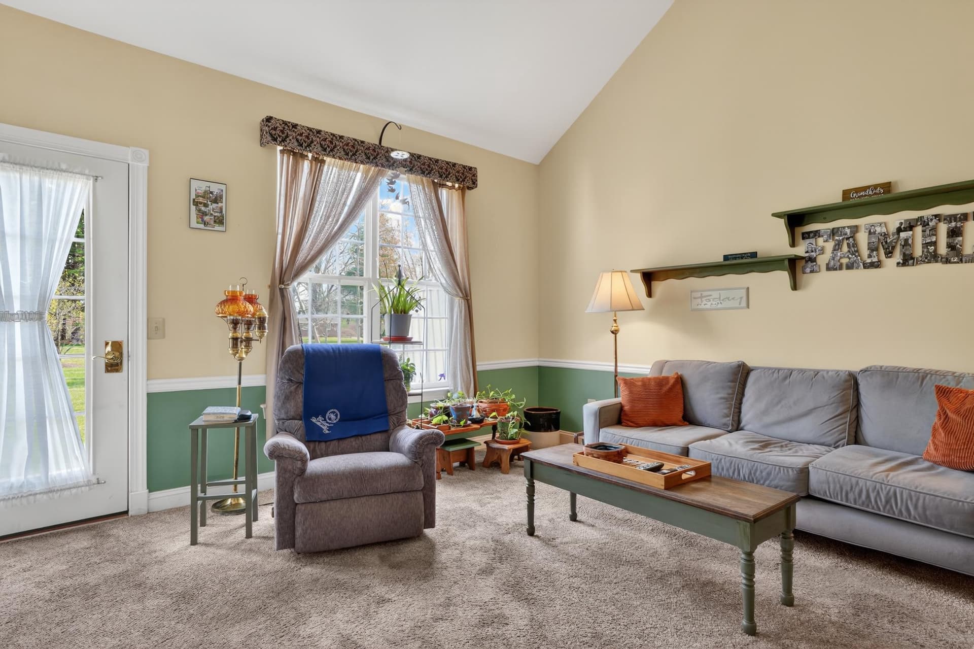 134 Devonshire Way photo 26