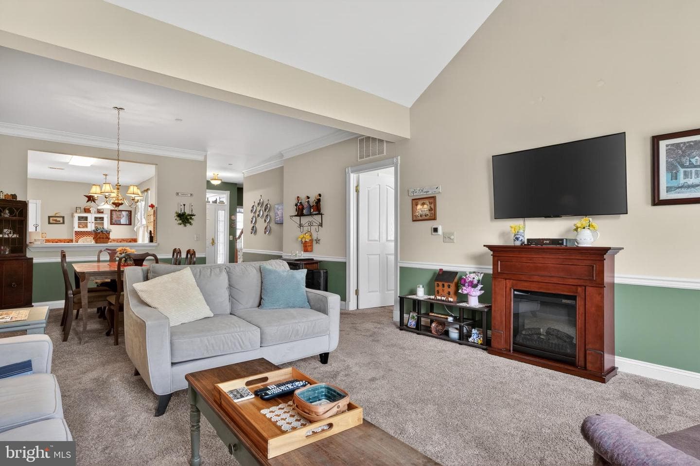 134 Devonshire Way photo 27