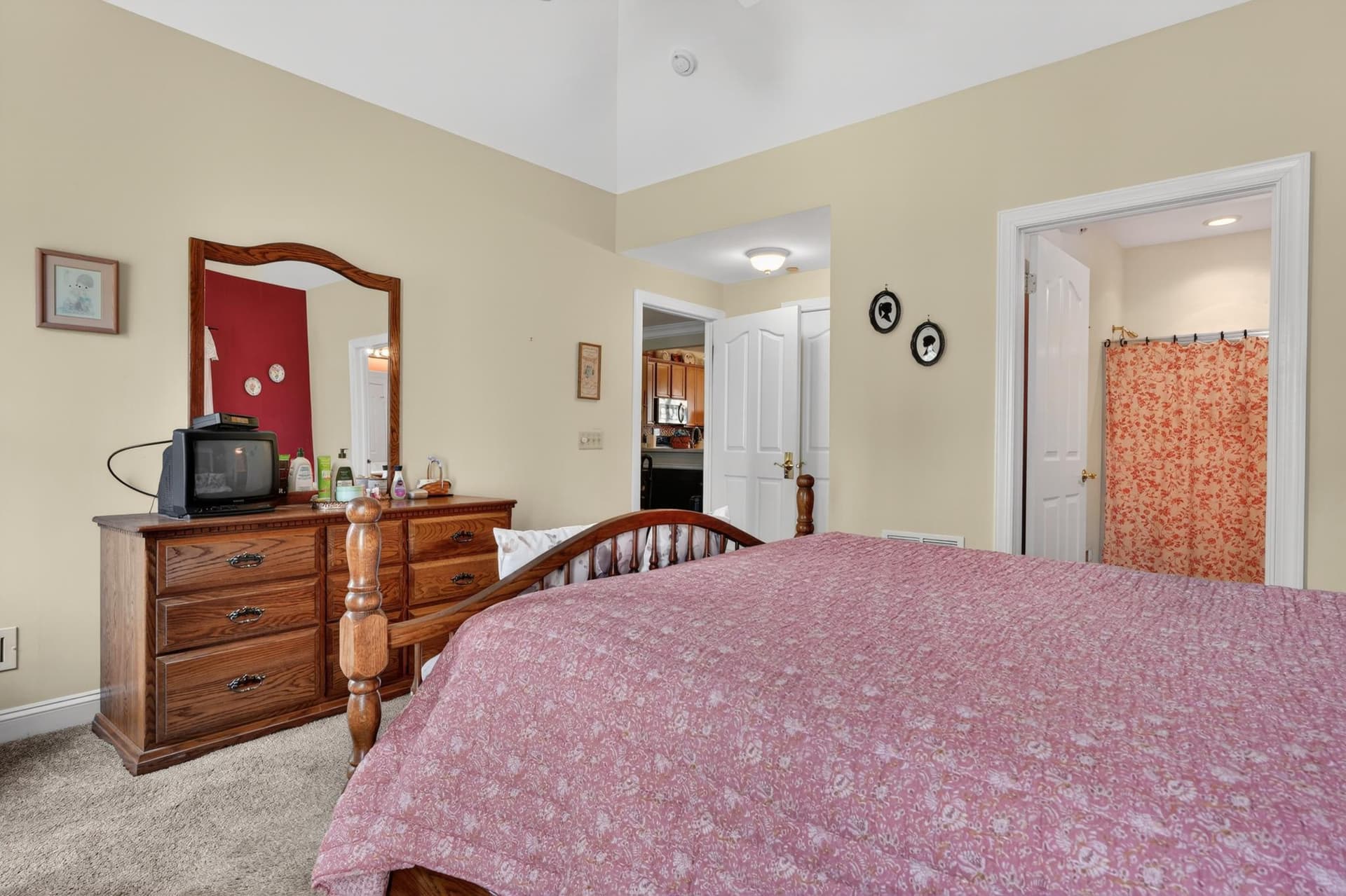 134 Devonshire Way photo 29