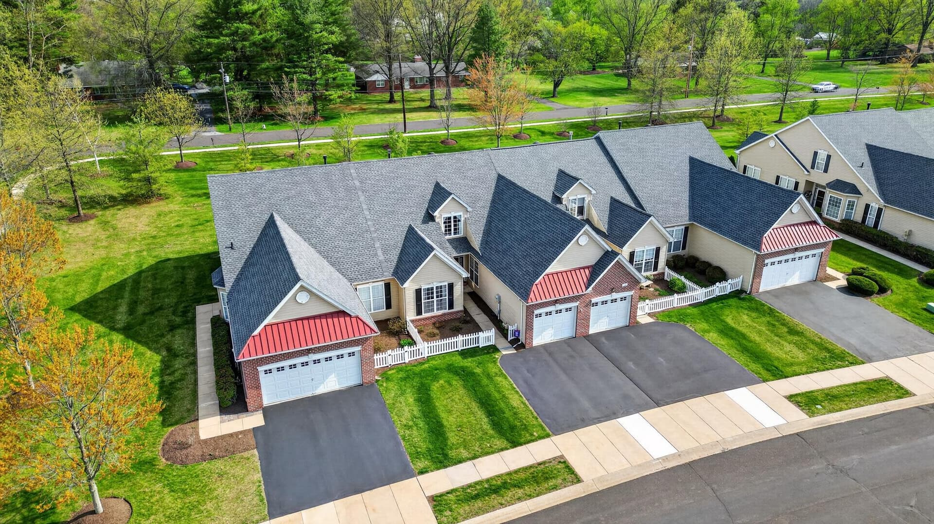 134 Devonshire Way photo 3