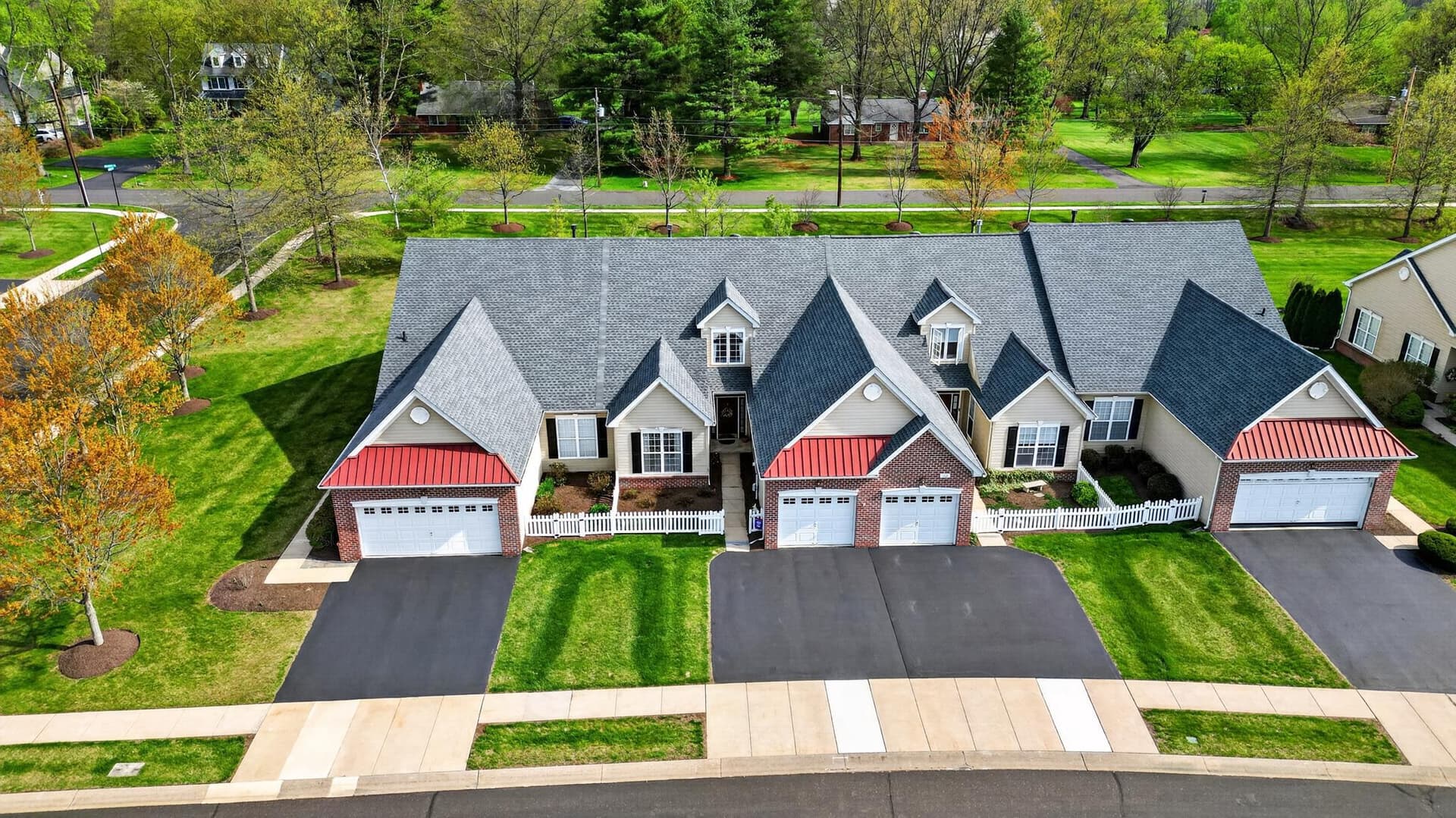 134 Devonshire Way photo 4