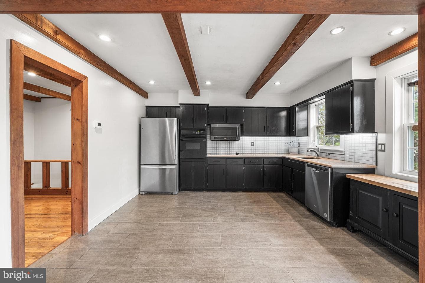 74 Sunset Drive photo 14