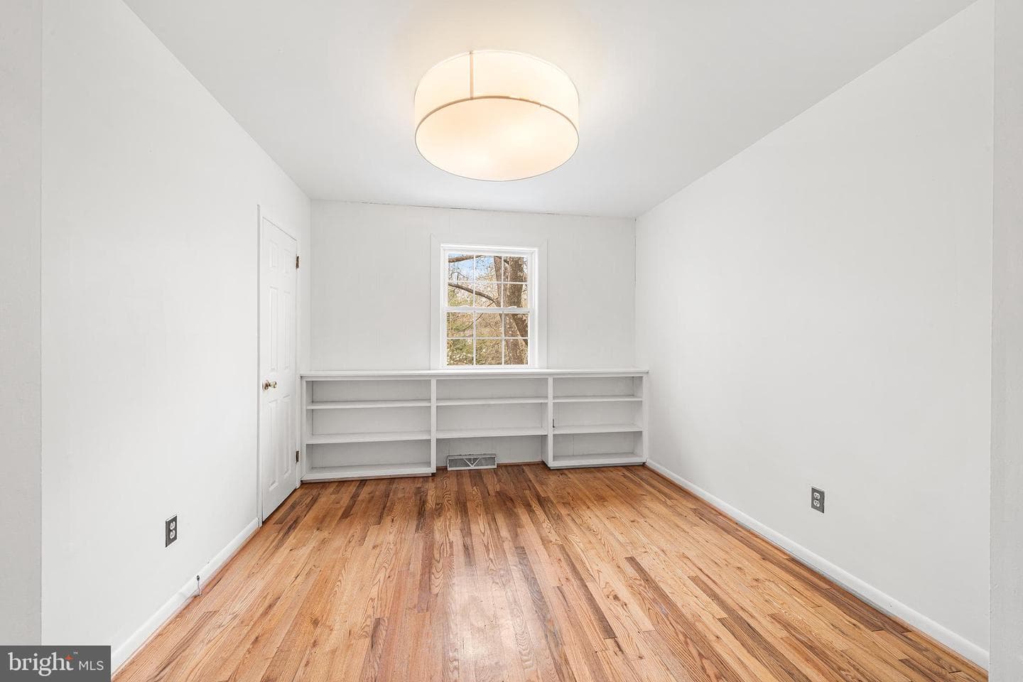 74 Sunset Drive photo 23