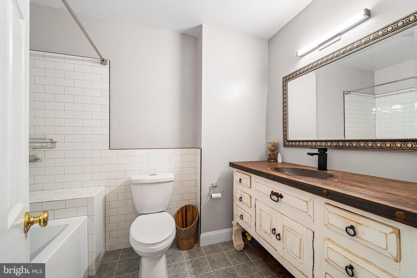 74 Sunset Drive photo 24