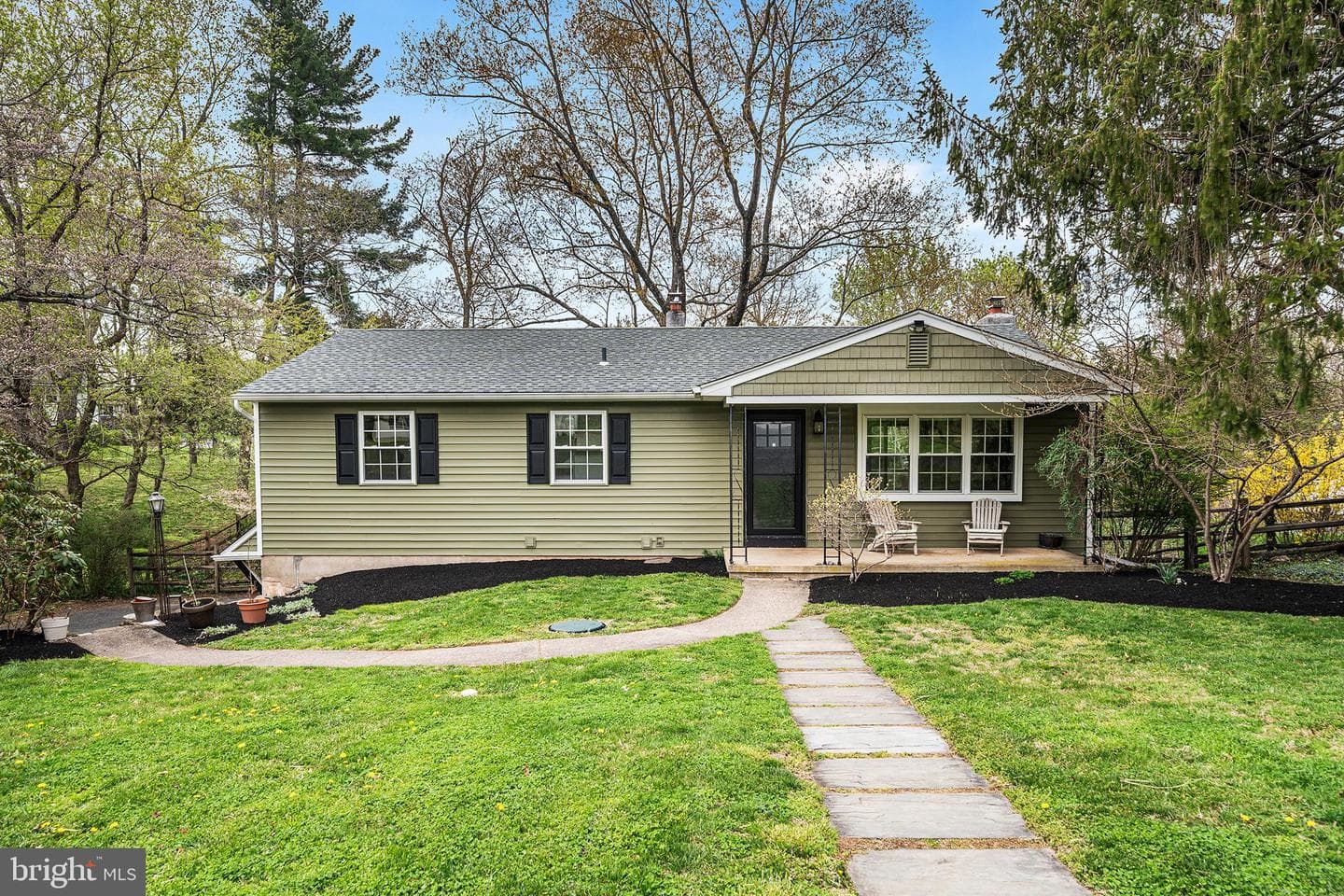 74 Sunset Drive photo 34