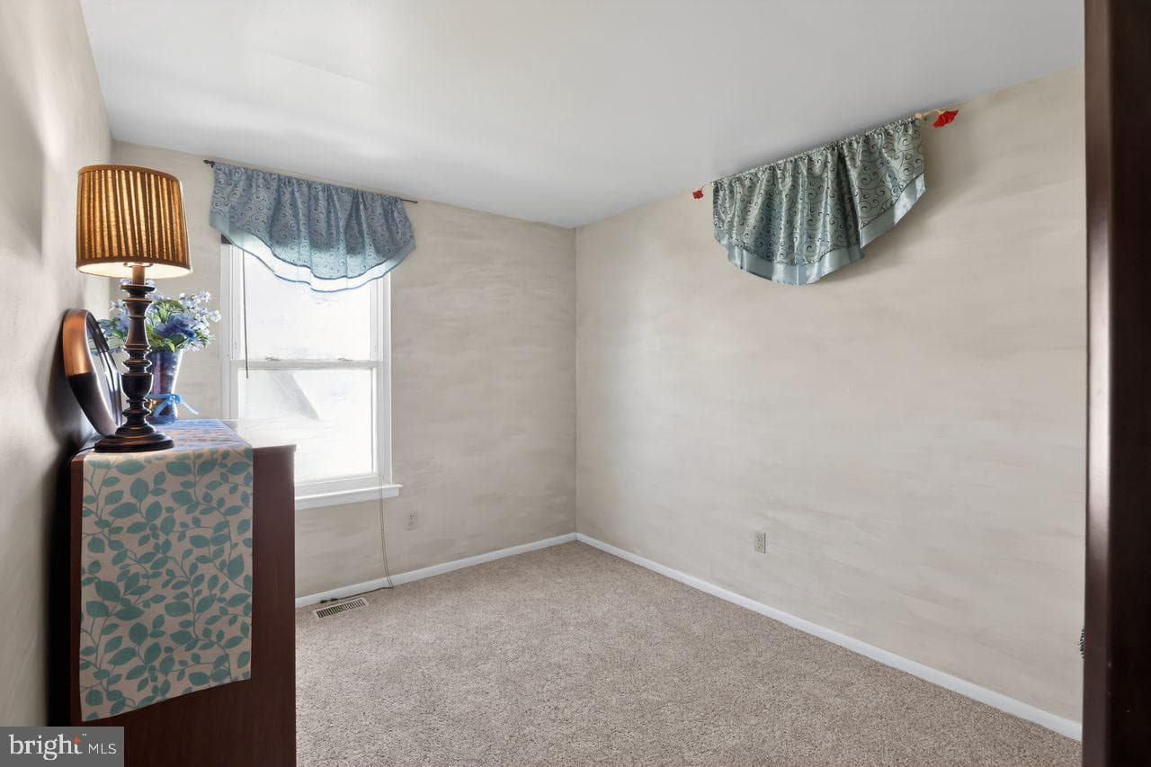 6670 Mayflower Drive photo 25