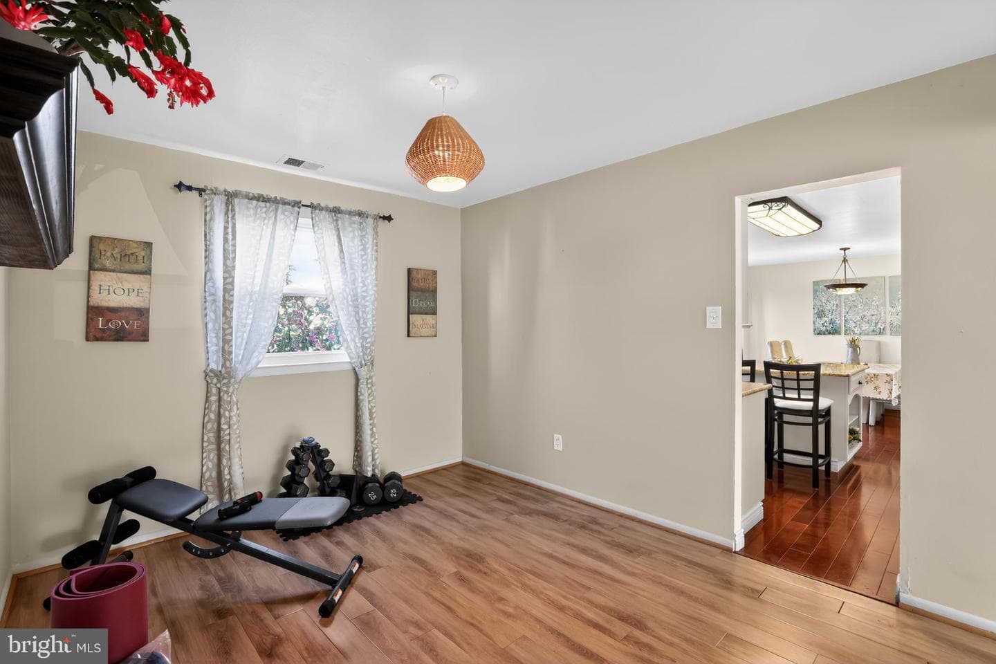 6670 Mayflower Drive photo 8