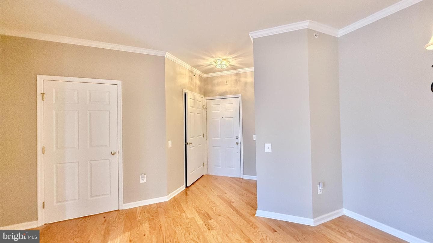 200 Claret Court #204 photo 4