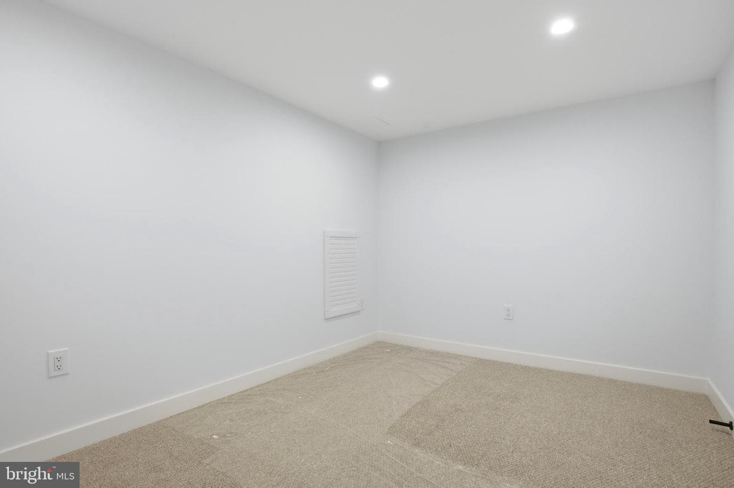 612 S Chubb Drive photo 18