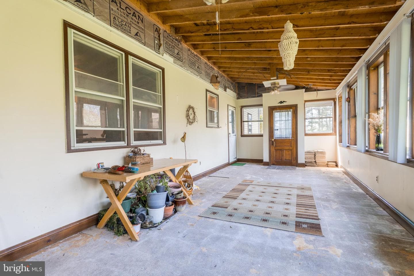 255 Park Drive W photo 22