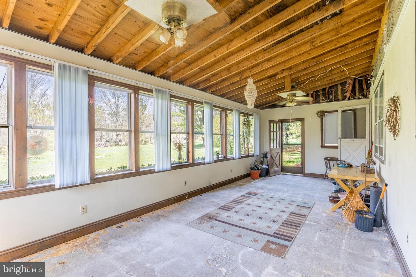 255 Park Drive W photo 23
