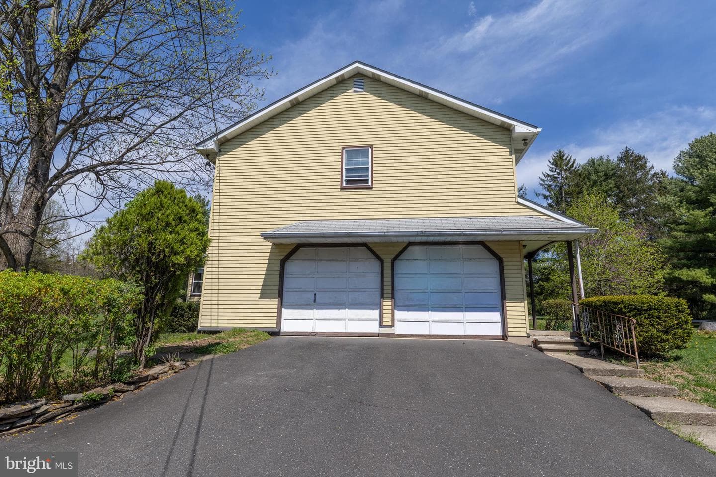 255 Park Drive W photo 28