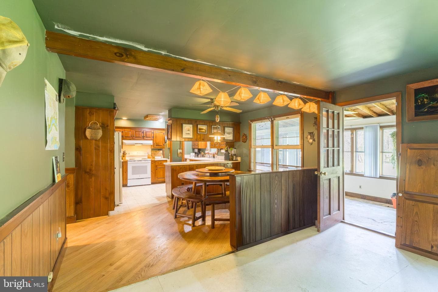 255 Park Drive W photo 9