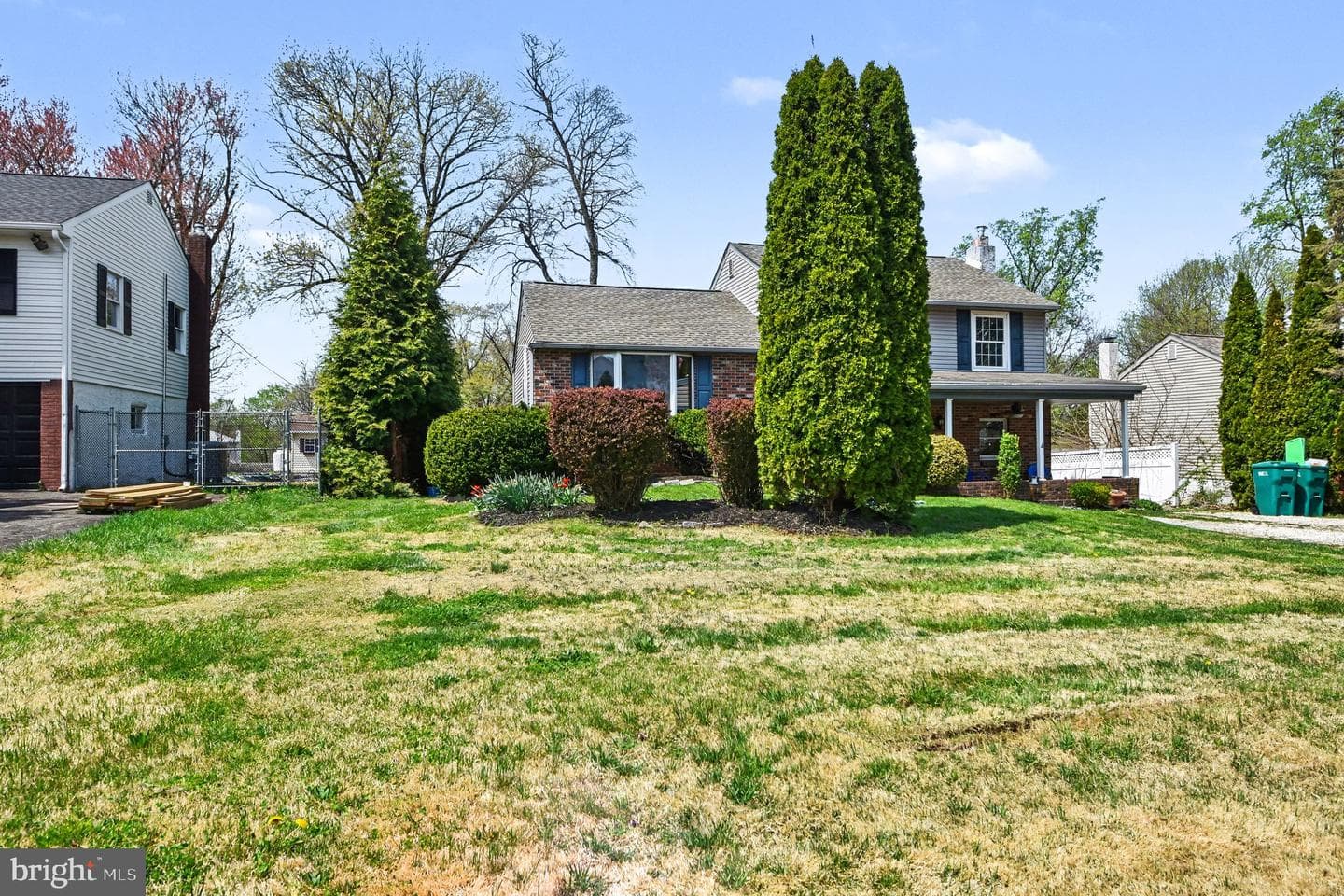174 N Hawthorne Avenue photo 3
