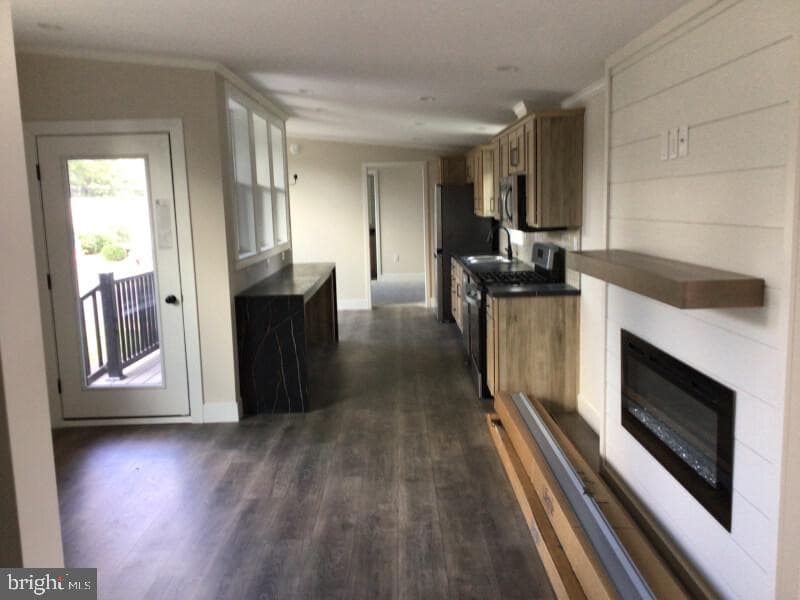 4222 Darby Drive photo 9