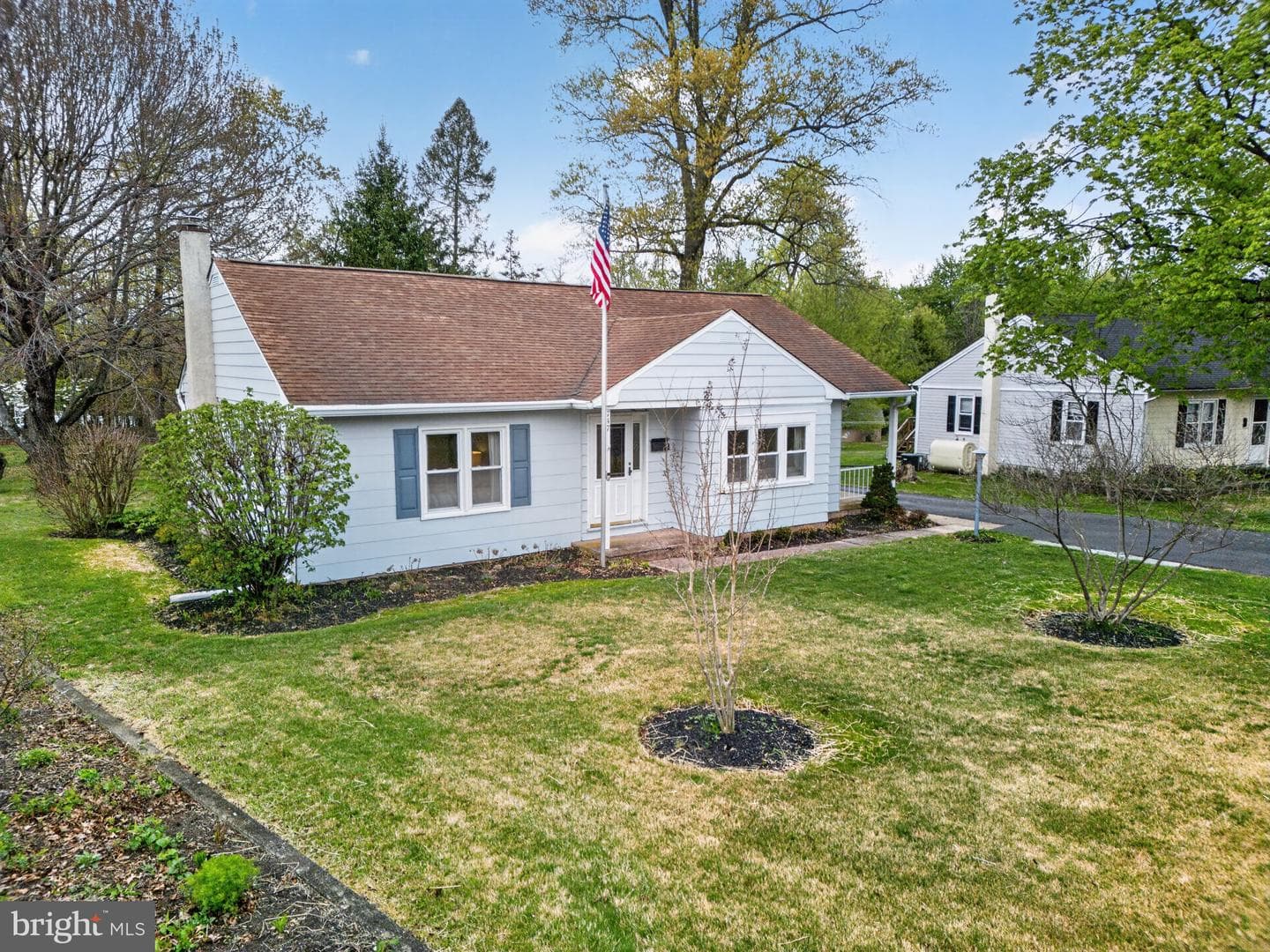 747 N Chubb Drive photo 3