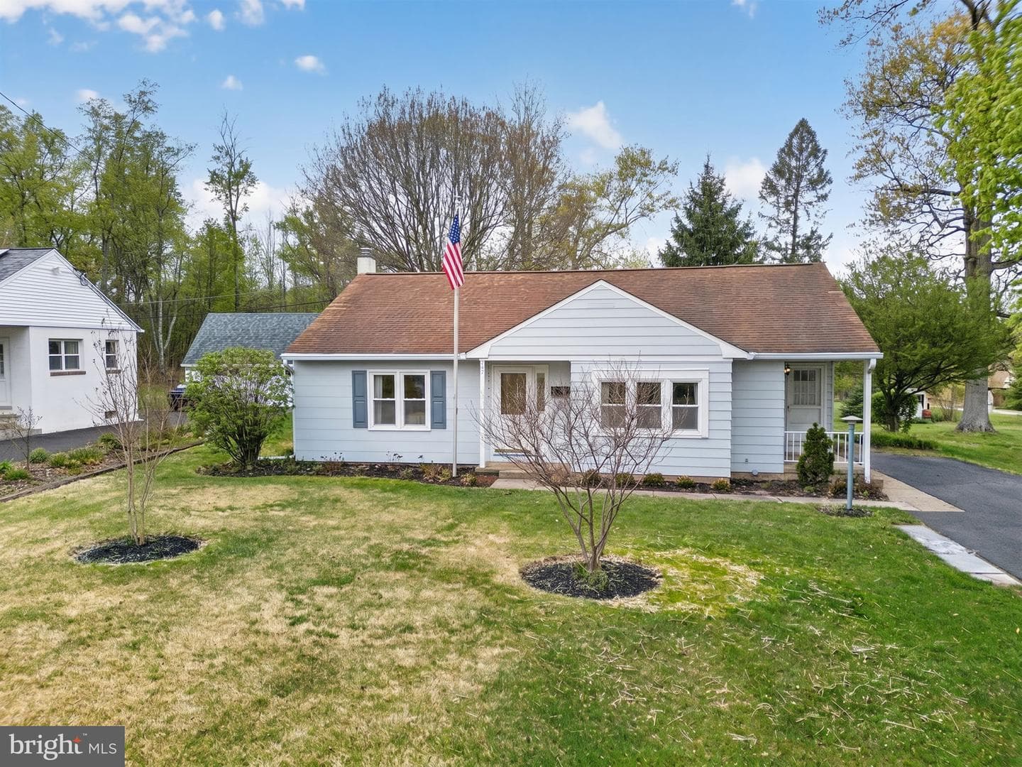 747 N Chubb Drive photo 5