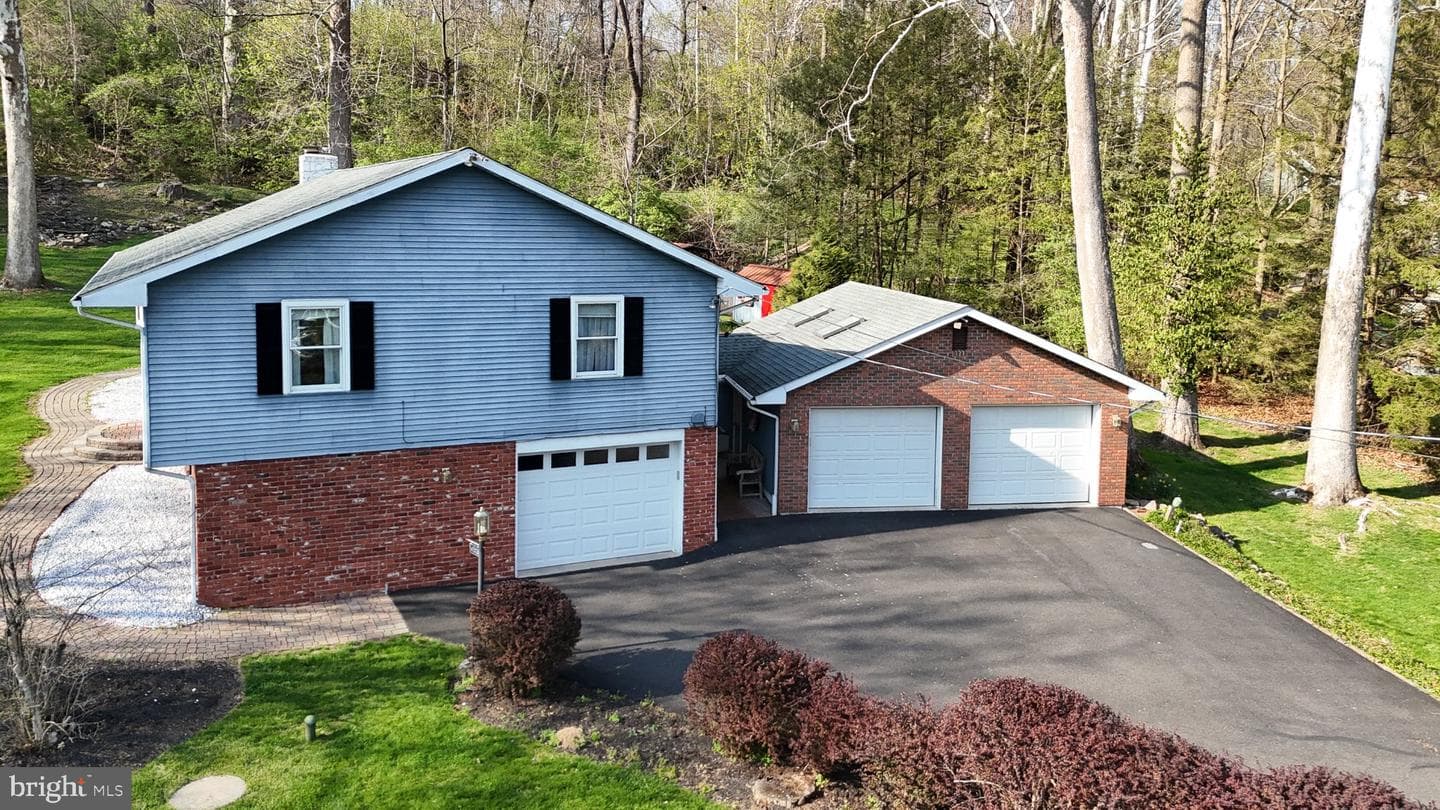 3005 Funks Mill photo 3