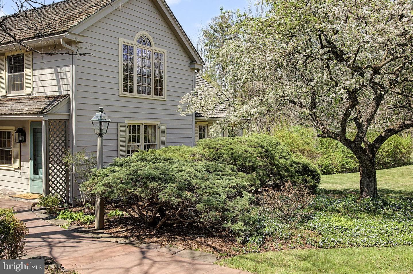 542 Headquarters Road photo 5