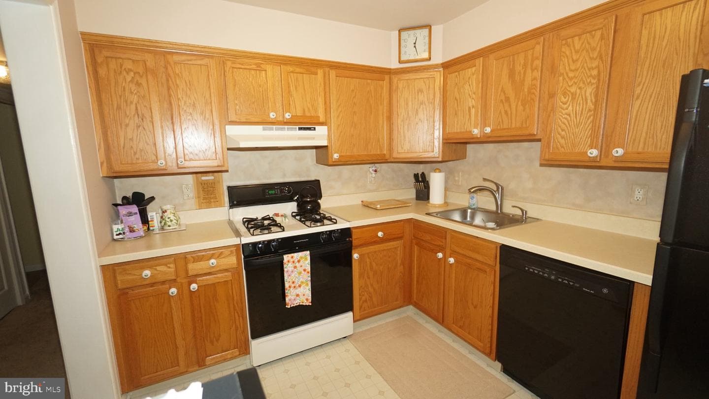 1662 Gibson Road photo 10