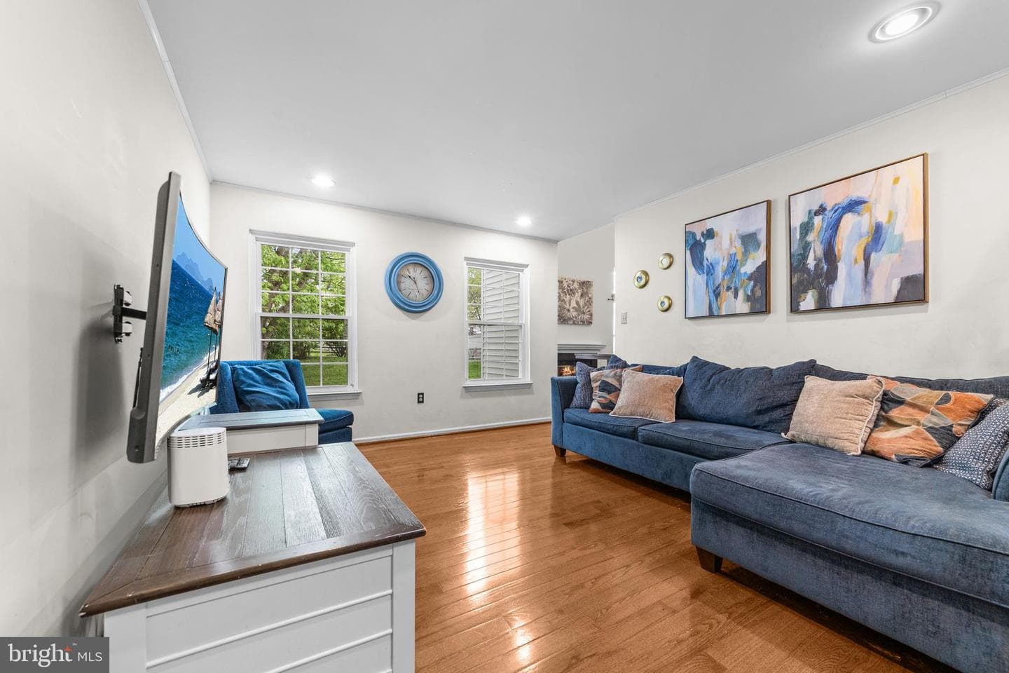 4252 Miladies Lane photo 4