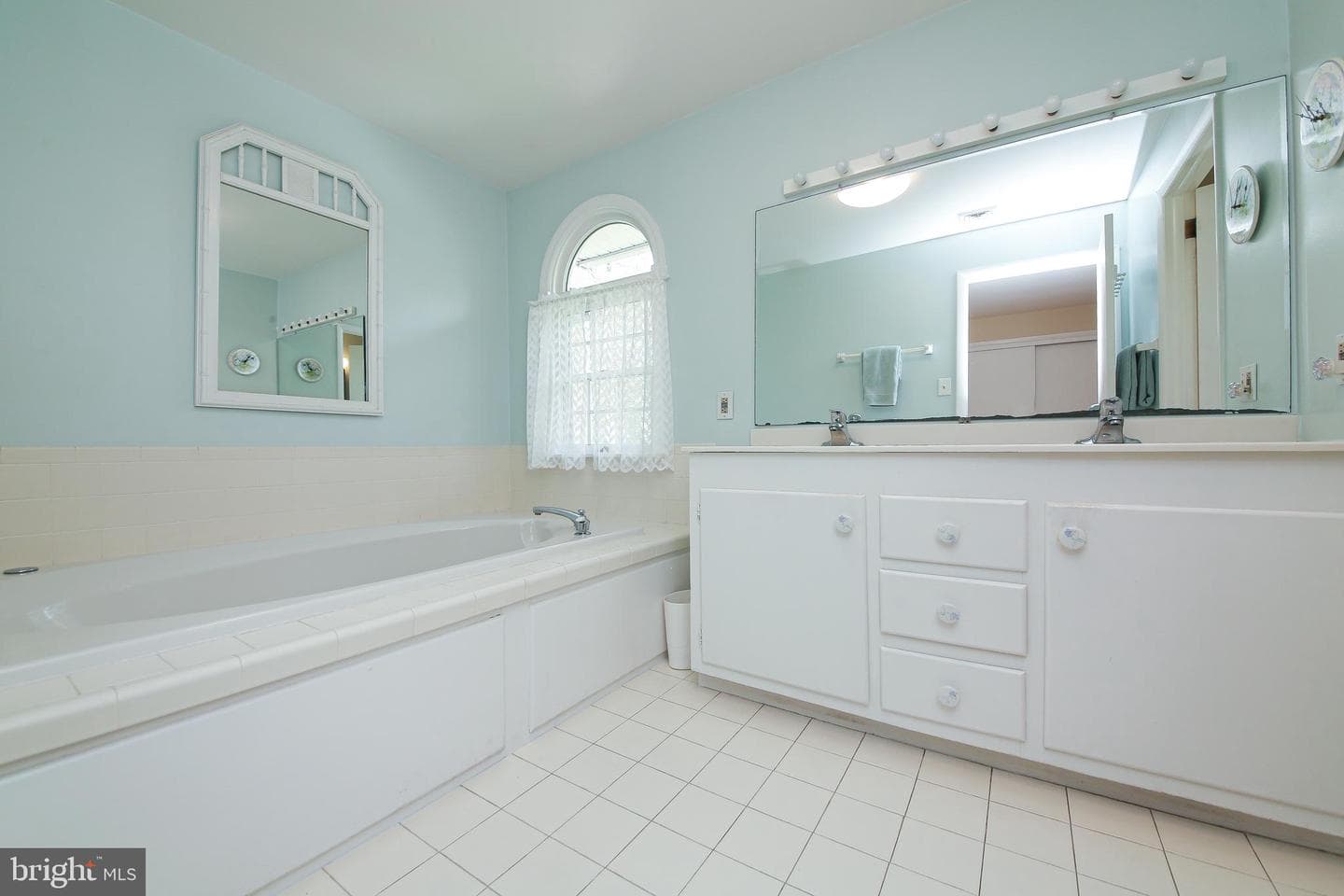 95 Springs Drive photo 20