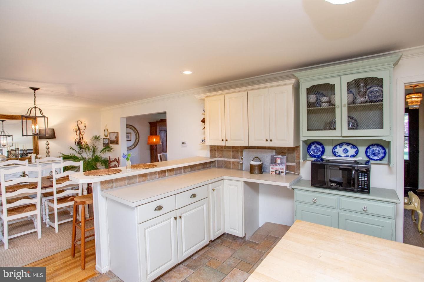 98 E Heron Road photo 29